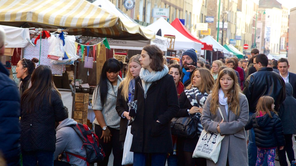 Londres mostrando mercados, shopping y imágenes de calles