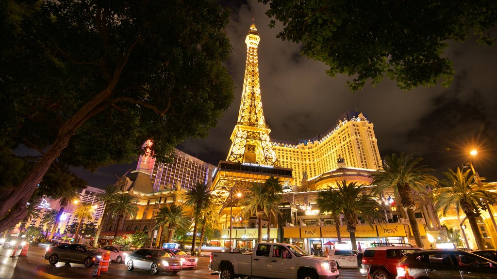 Las Vegas showing a casino, night scenes and street scenes