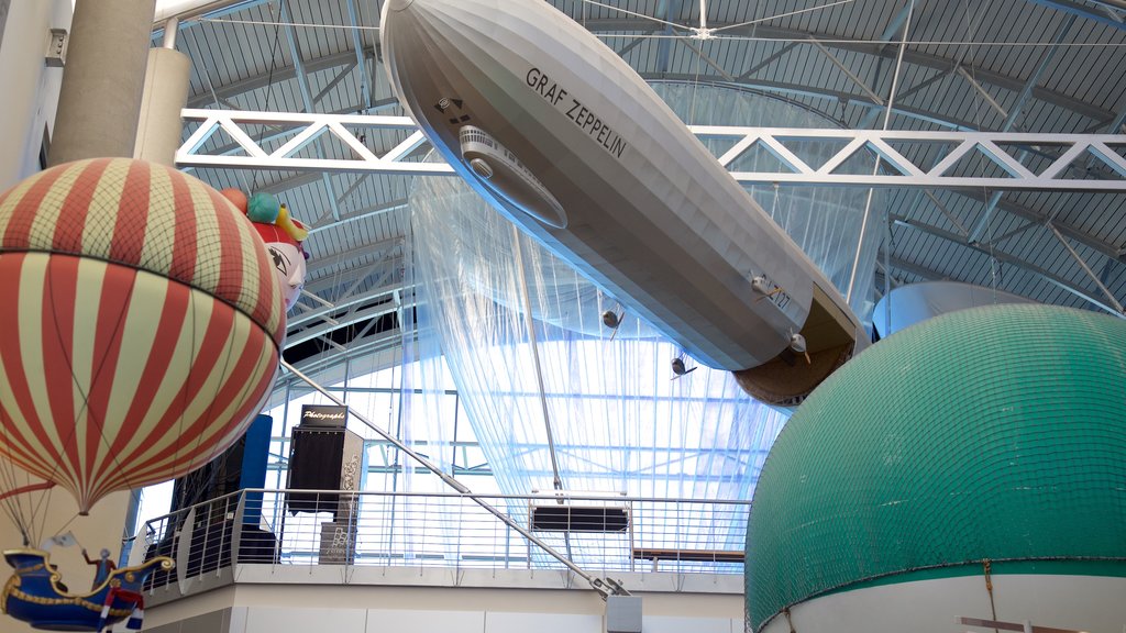 Anderson-Abruzzo Albuquerque International Balloon Museum showing interior views