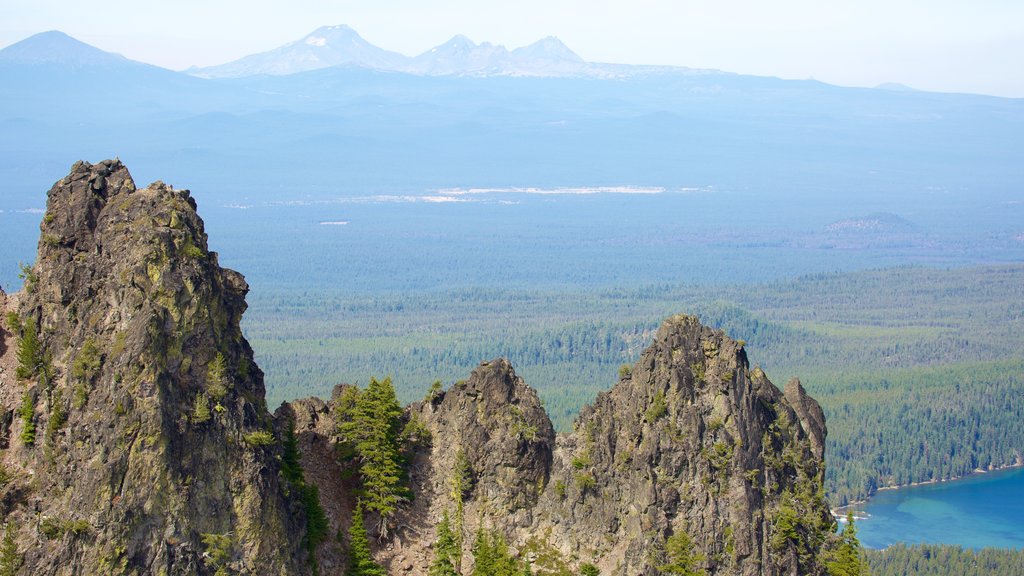 Newberry National Volcanic Monument showing mountains