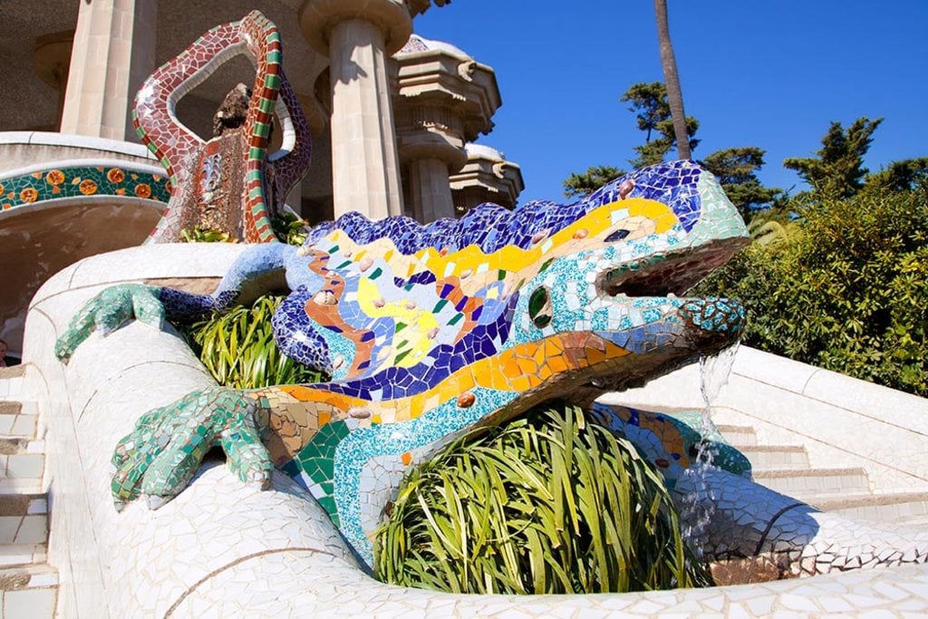 dragon-parc-guell-istockphoto.jpg