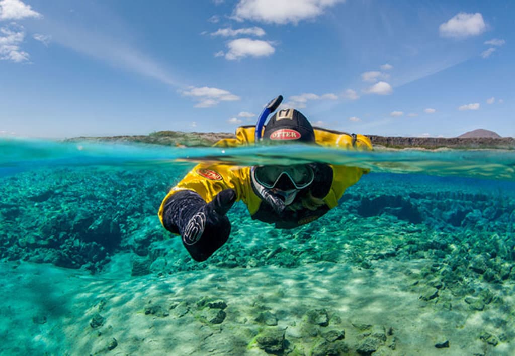 SnorkelingBetweenContinents_Reykjavik_Underwater.jpg