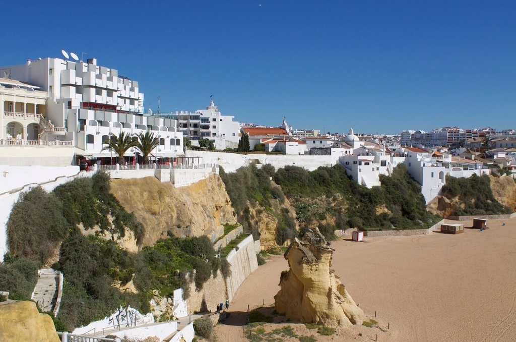 Albufeira_VisualHunt.jpg