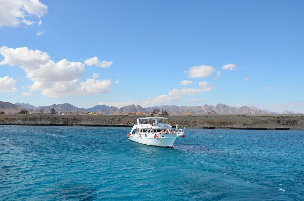 egypt-sharm-el-sheikh-family-2-pixabay.jpg
