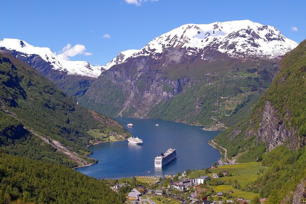 norway-road-trip-pixabay.jpg