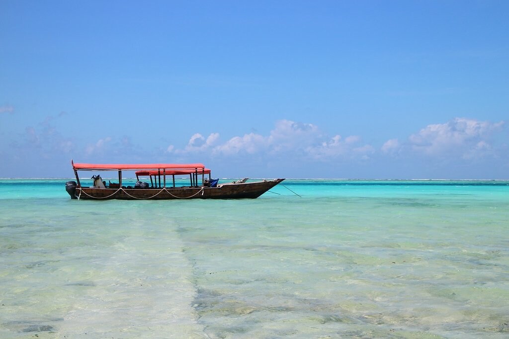 tanzania-zanzibar-boat-pixabay.jpg