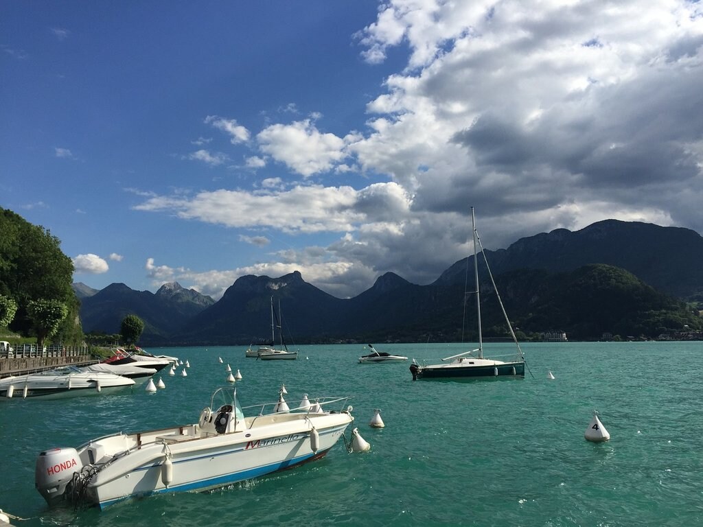 france-alpes-annecy-active-1-pixabay.jpg