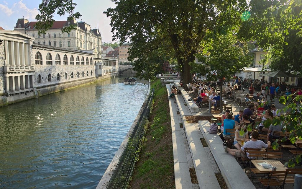 Ljubljana-Gastronomy_VisaulHunt.jpg