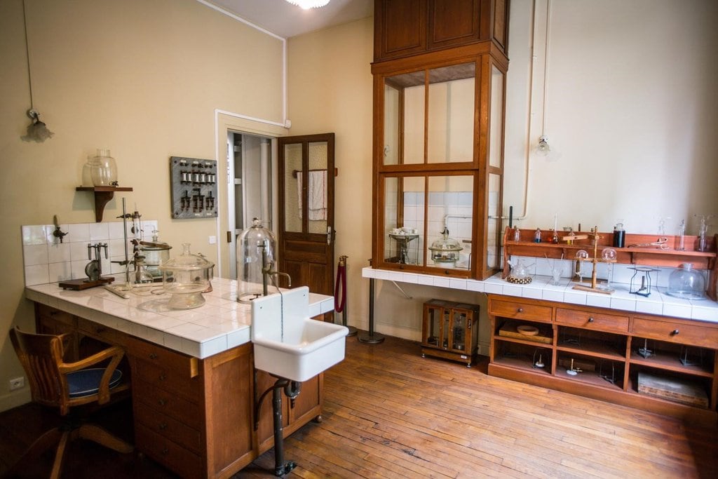 le laboratoire de Marie Curie - Musée Curie - 75005 Paris.jpg