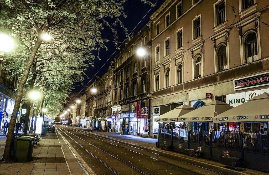 Zagreb_Party_VisualHunt.jpg