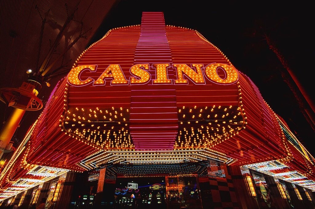 LasVegas_dontmiss_Casino_EDAM(2).jpg