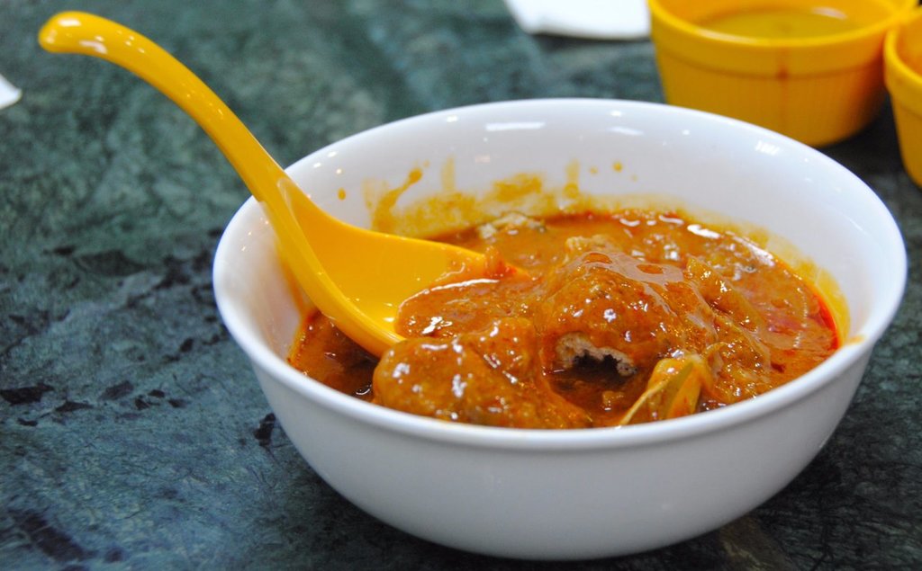 Malaisia_KualaLumpur_gastronomy_curry_Flickr.jpg