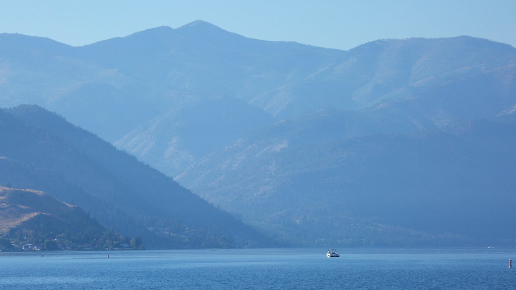 Lake Chelan showing mountains, a lake or waterhole and tranquil scenes