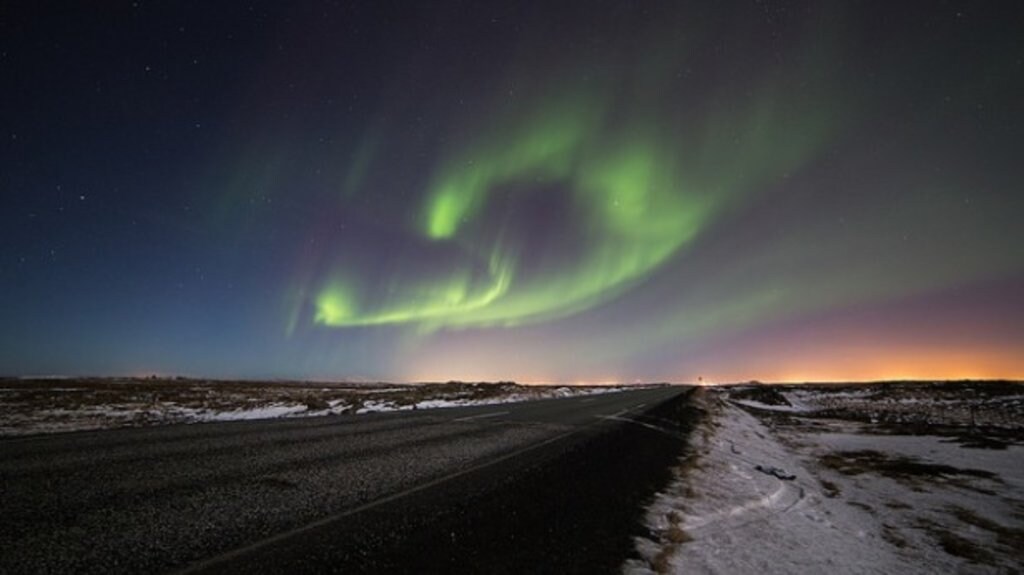 Iceland_Christmas_NorthernLights_Flickr.jpg
