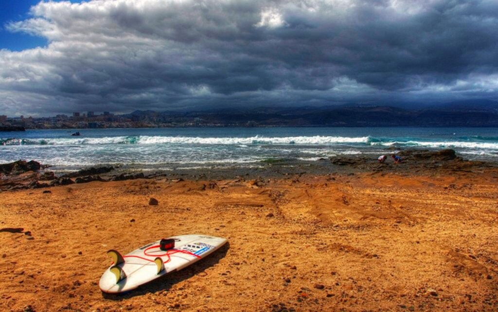 GranCanaria_Active_coast_Flickr.jpg