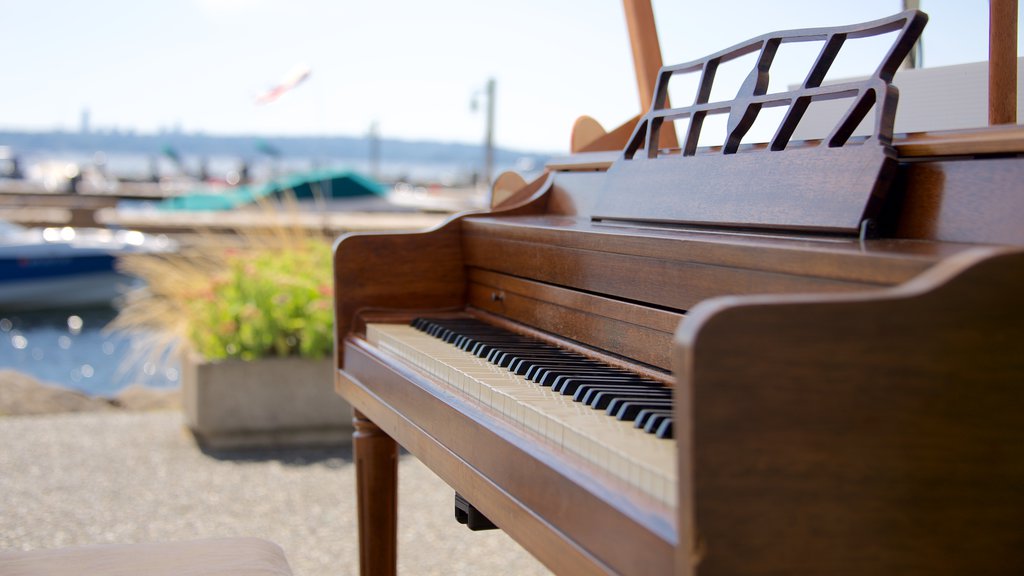 Marina Park featuring music and outdoor art