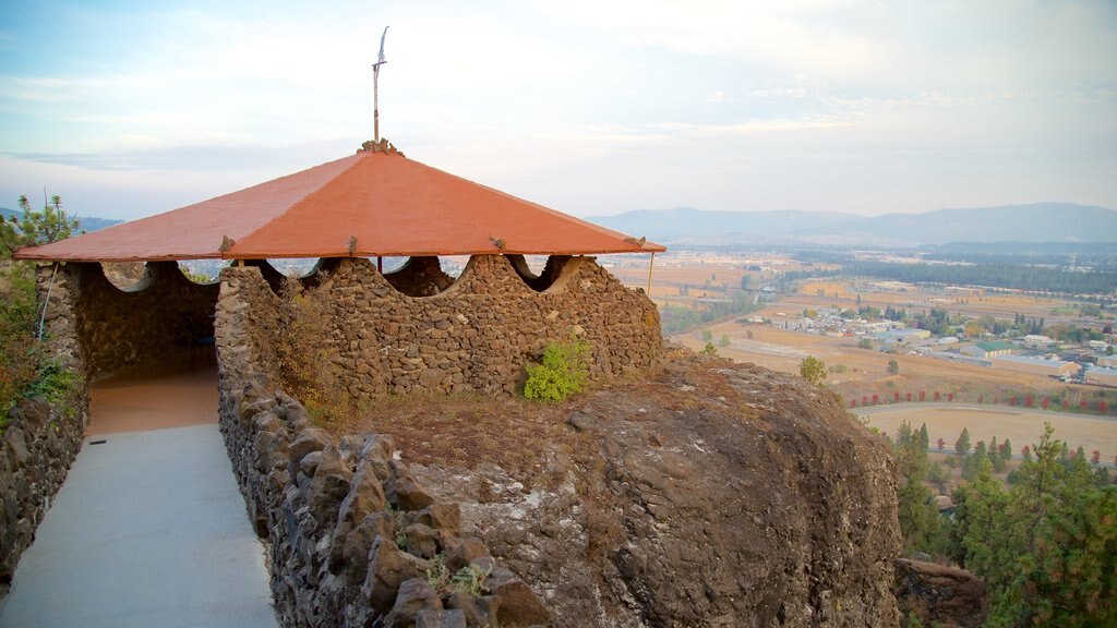 Arbor Crest Wine Cellars which includes views