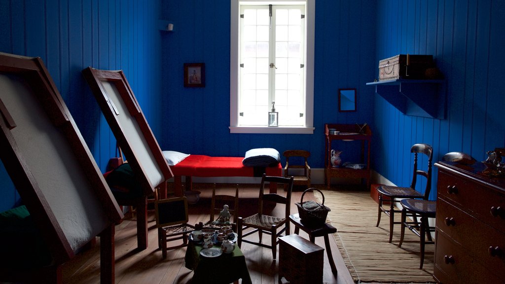 Fort Vancouver National Historic Site showing interior views