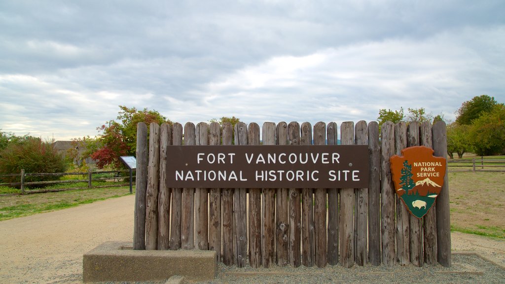 Fort Vancouver National Historic Site mostrando señalización