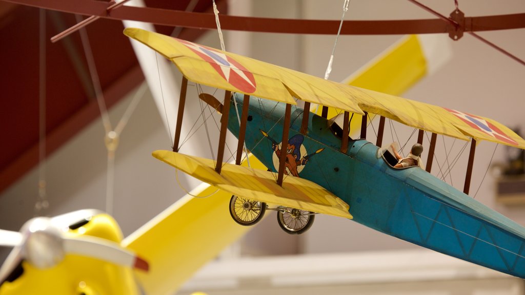 Pearson Air Museum featuring interior views