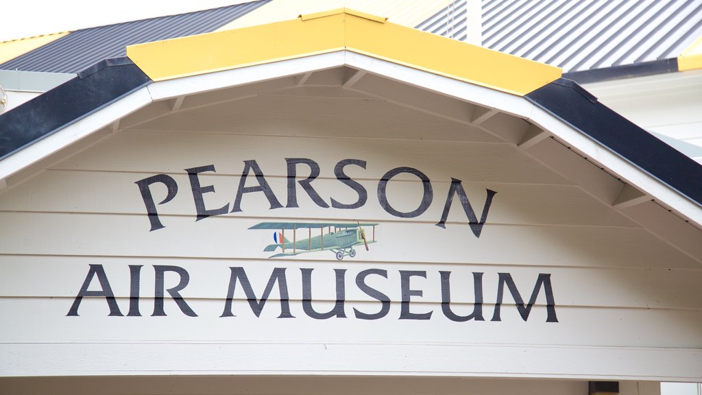 Pearson Air Museum which includes signage