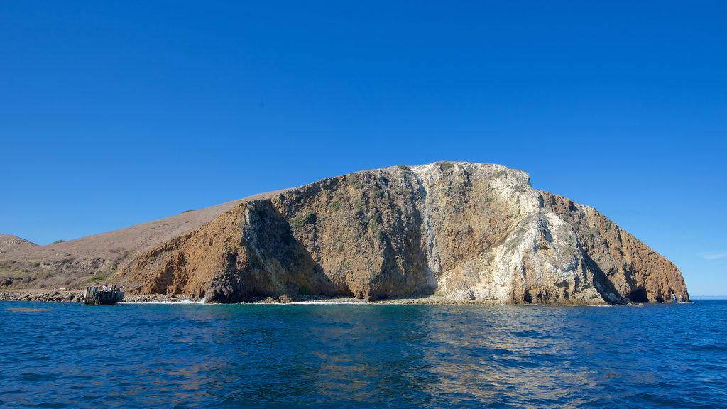 Ventura showing general coastal views