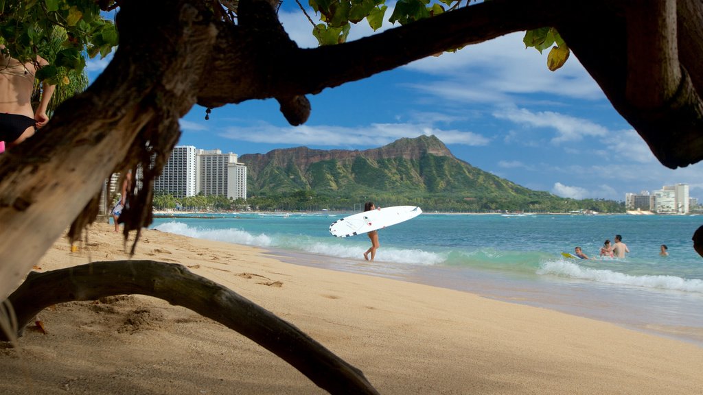 Waikiki Beach which includes mountains, general coastal views and a beach