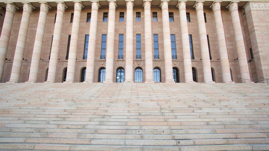 Edificio del Parlamento mostrando un edificio administrativo