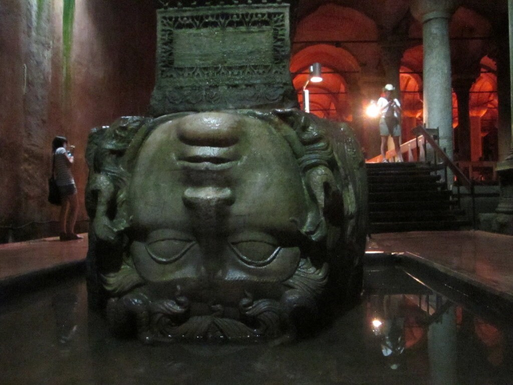 cisterna-basilica_medusa-1024x768.jpg