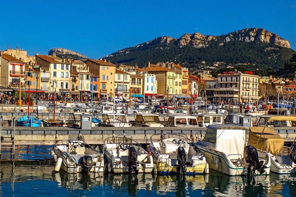 Cassis_port_CC0.jpg?1545557613