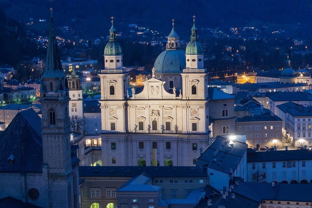 salzburg-cathedral-708761_1280.jpg?1567887910