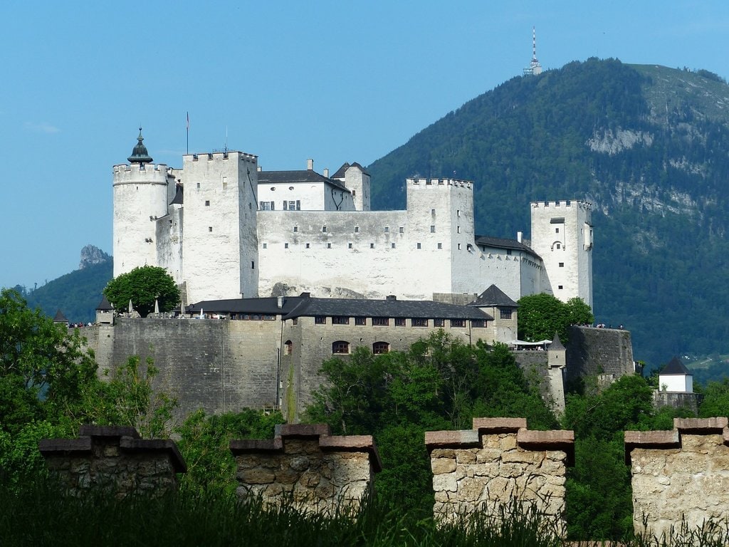 hohensalzburg-fortress-117321_1280.jpg?1567888034