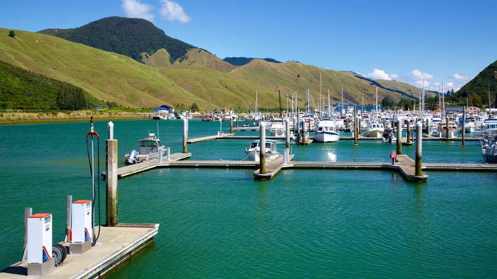 Marlborough featuring boating, mountains and a marina