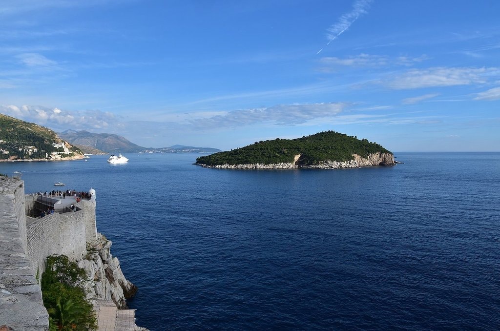 1631px-Lokrum_Island_in_the_Adriatic_Sea_off_Dubrovnik_%282%29_%2830077444226%29.jpg?1564036877