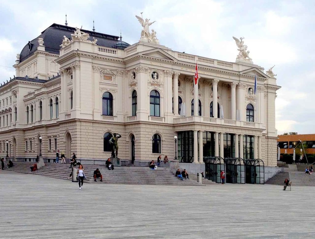 zurich-opera-house-2213766_1920.jpg?1567642253