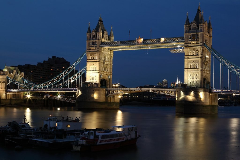 Torre_de_Londres_Tower_Bridge.jpg?1552577212