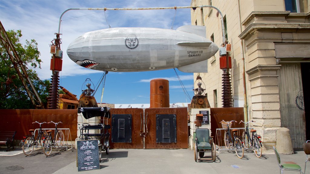 Oamaru showing outdoor art