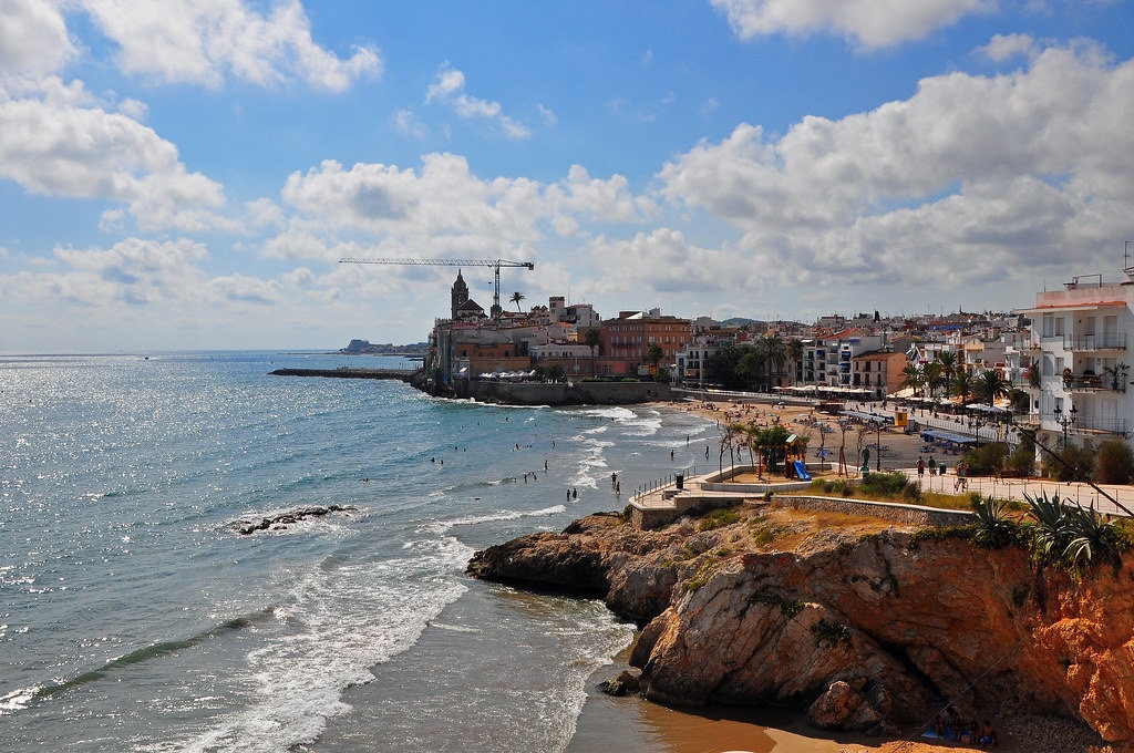 Playa_de_Sitges.jpg?1563273929