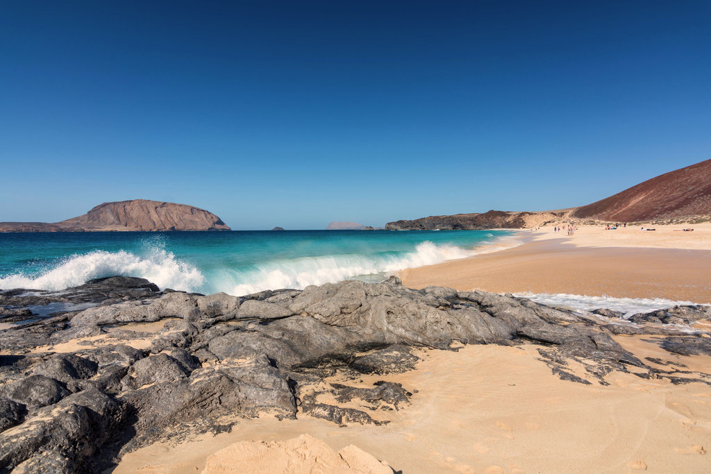 Playa_de_las_conchas.jpeg?1563278787