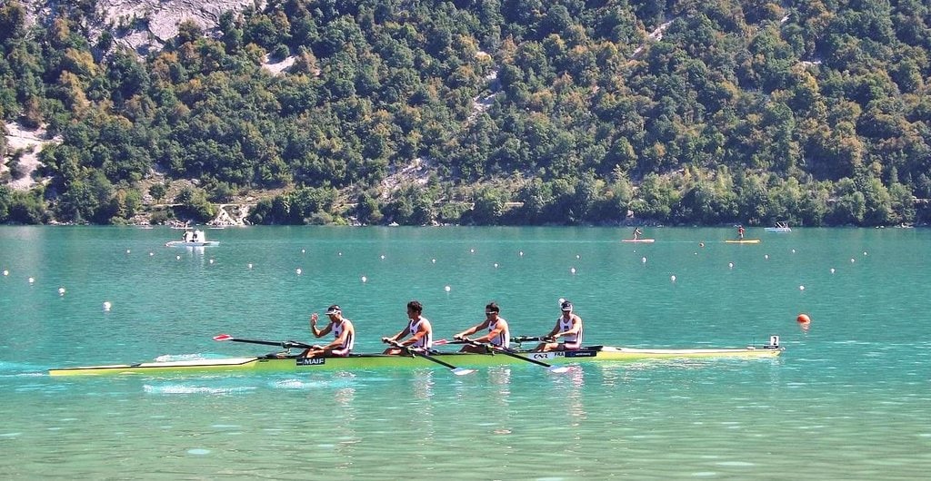 Aiguebelette_Florian_P%C3%A9pellin_CC_BY_SA_3.0.jpg?1545479671