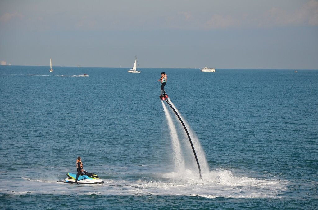 Flyboard_Valence_CC0.jpg?1545734395