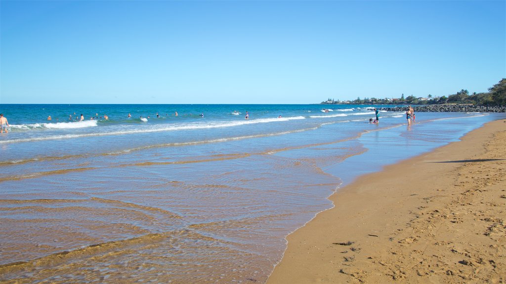 Pantai Kelly menunjukkan pantai dan pemandangan umum pantai