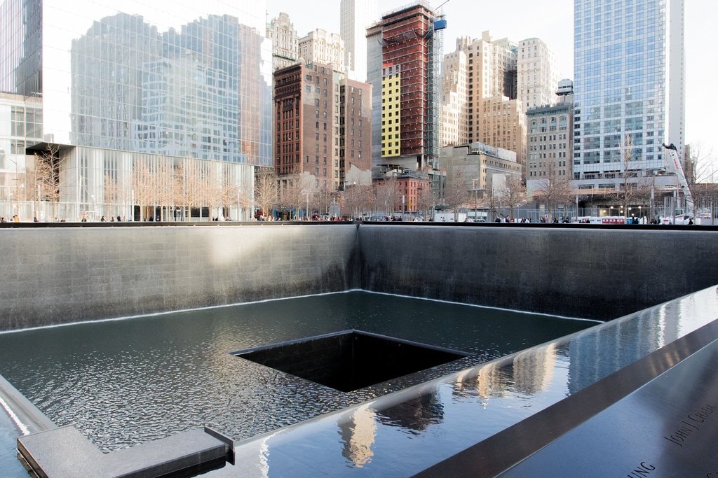 memorial-863327_1920.jpg?1550336757