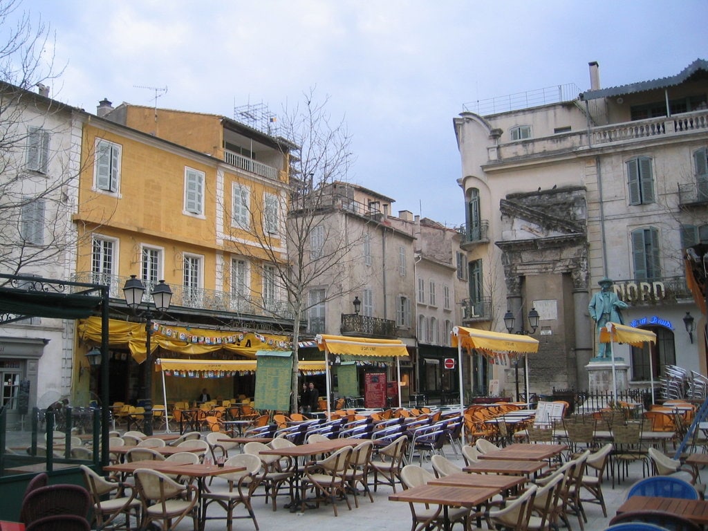 Arles-PlaceDuForum.jpg?1549449994