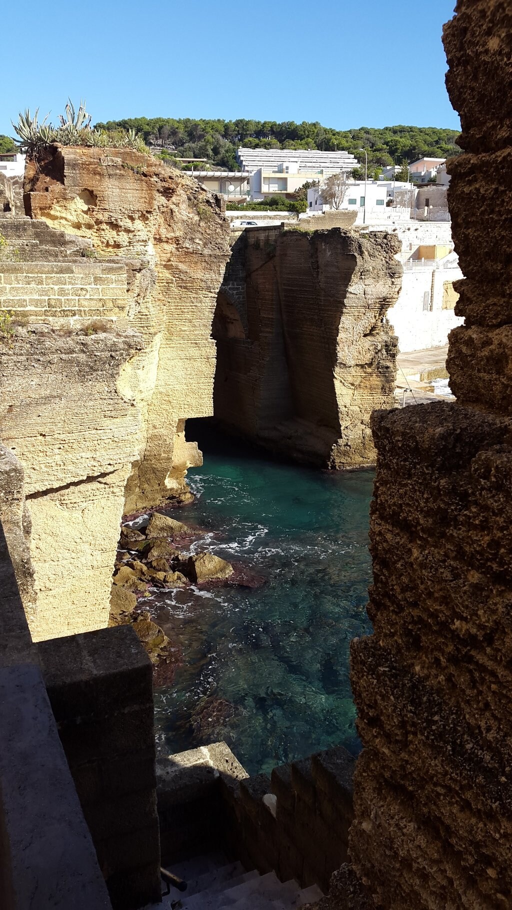 Thermes_maures_de_Santa_Cesarea_Terme_-_panoramio.jpg?1557663204