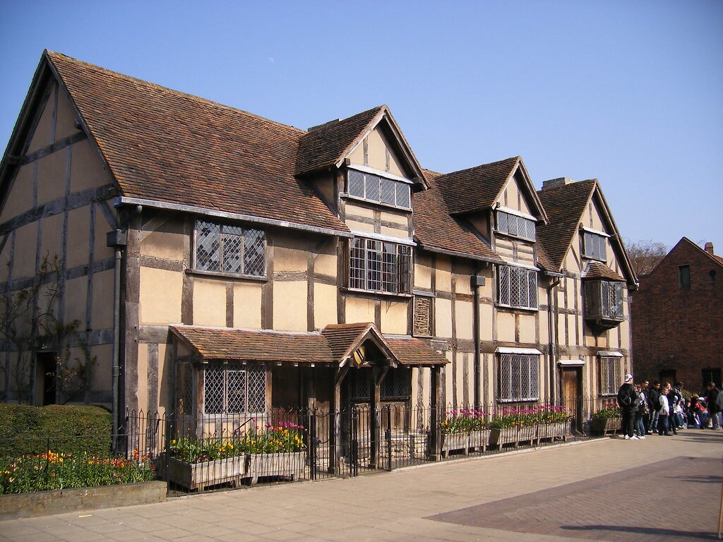 Shakespeares-Birthplace.jpg?1568039971