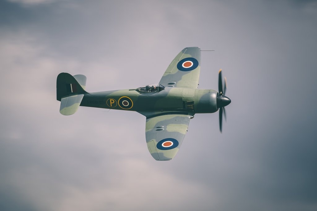 Flying-Spitfire-Fighter-Jet.jpg?1567937566
