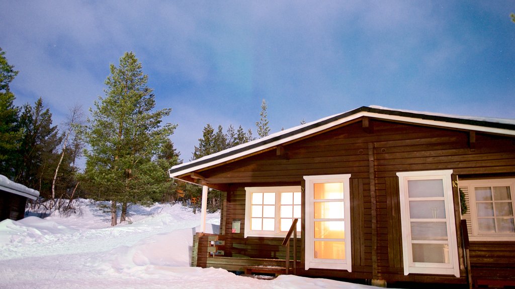 Kaaresuvanto showing a house and snow