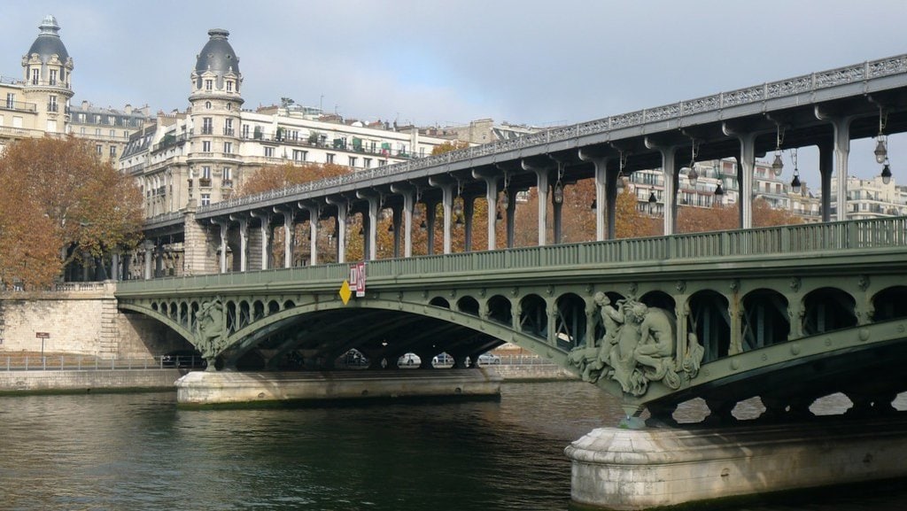 Pont_de_Bir-Hakeim.jpg?1559131682