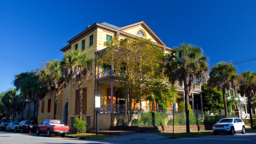 Aiken-Rhett House featuring a house and heritage elements